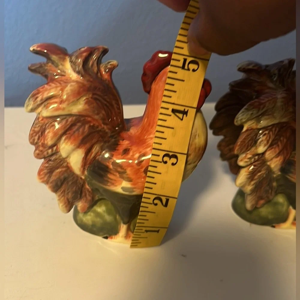 CIC Rooster Salt and pepper shakers